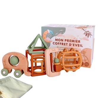 Coffret cadeau jeu d'éveil Montessori Tipichou, jouets éducatifs en bois et silicone, idéal pour naissance, anniversaire ou baby shower, sécurité garantie.